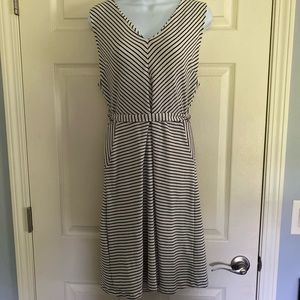 Monteau Los Angeles dress size L